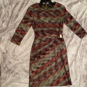 Tahari Arthur s Levine dress. Size 4. Red green and gold